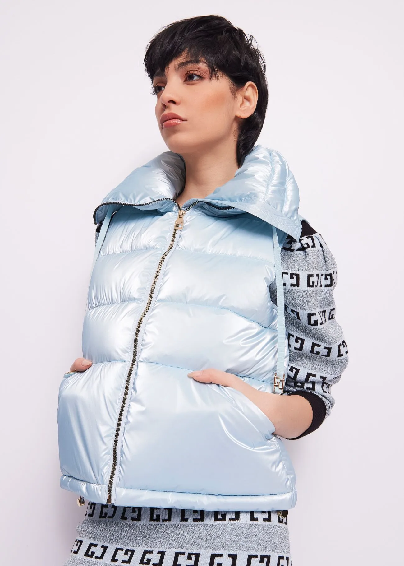 241_421BD35009_3956-P01