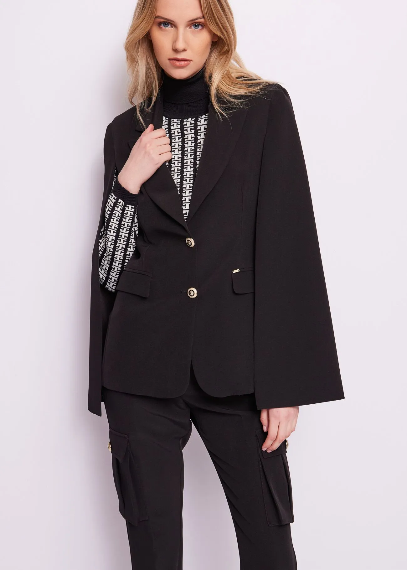 241_421FD35018_2001-P01