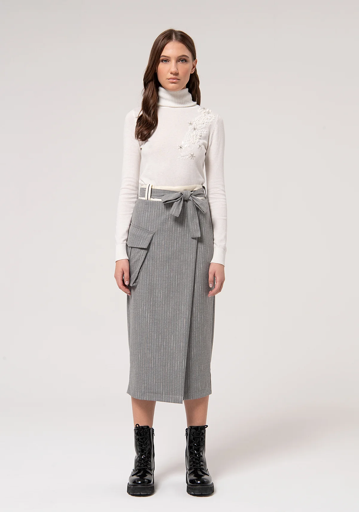 FJ24WG2002W726D4-156-1_8f4d8a37-1e52-4a48-9124-3f8aee43e95c